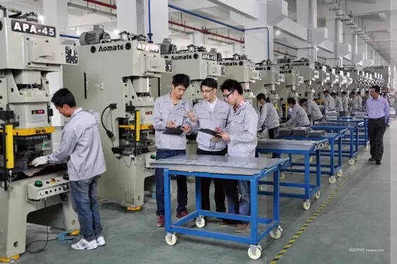 冲压车间 冲压车间