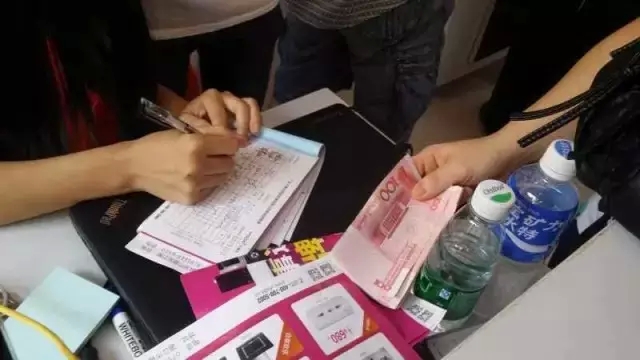 签单现场 签单现场